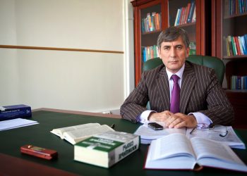Адвокат Хасавов жалуется, что его слова о «Москве, залитой кровью» исказили