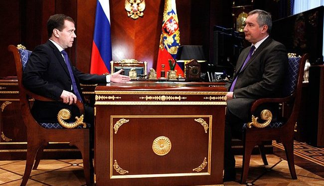 Рогозина уволили с должности спецпреда президента при НАТО по ПРО