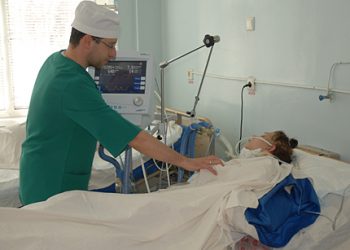 Сашу Попову отключили от аппарата искусственного дыхания