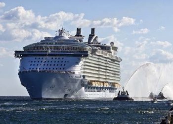 Возгорание на лайнере Allure of the Seas было незначительным