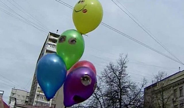 Сторонников Pussy Riot задерживали за рисунки на асфальте