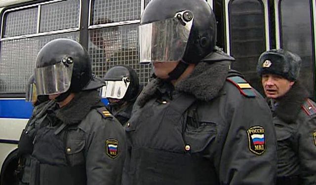 Полиция задержала пять участников акции в поддержку Pussy Riot