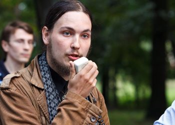Защитника Химкинского леса избили в подъезде собственного дома