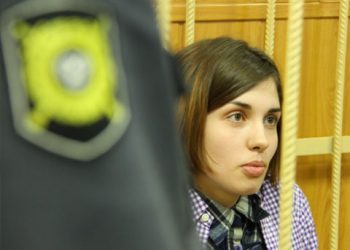 Следователи просят продлить срок ареста участницам Pussy Riot