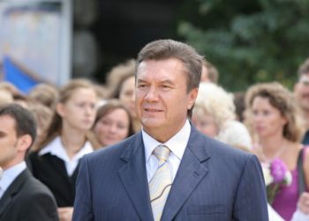 Янукович назвал украинские космические системы лучшими в мире