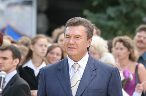Янукович назвал украинские космические системы лучшими в мире