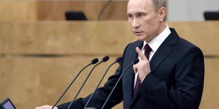 Путин начал выступление с отчетом в Госдуме