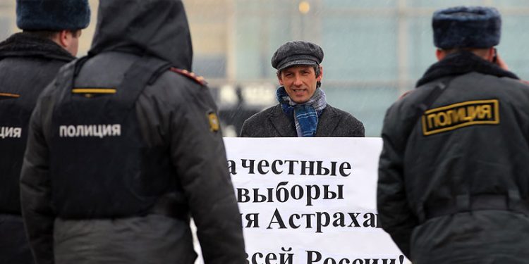 Голодующие Астрахани до конца недели подадут иск в суд