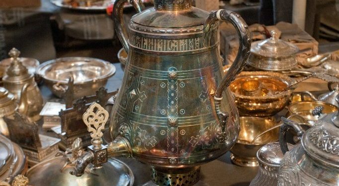 На клад Нарышкиных претендуют три стороны