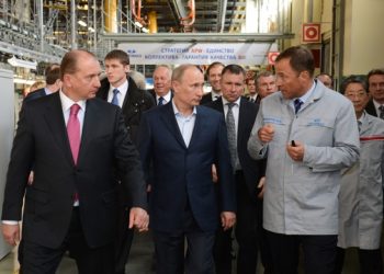 Владимир Путин оценил перспективы российского автопрома