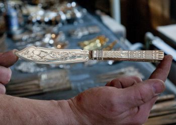 Строители попытались похитить часть клада Нарышкиных