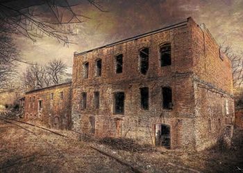 Для 11-класниці екстремальна фотосесія закінчилася перелом черепа