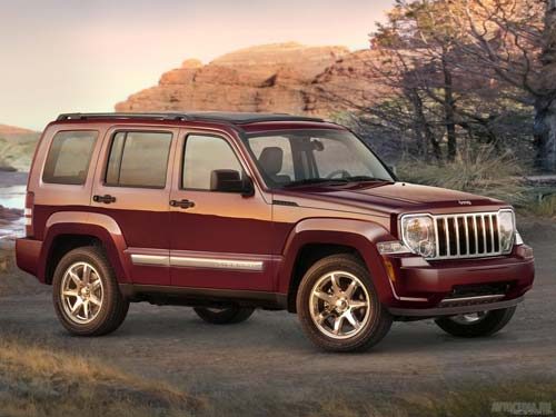 Chrysler отзывает 210 тысяч внедорожников Jeep Liberty
