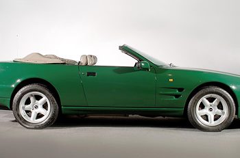 Aston Martin принца Чарльза виставили на аукціон