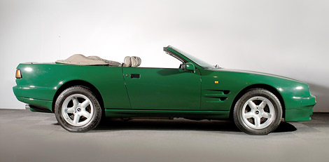 Aston Martin принца Чарльза виставили на аукціон
