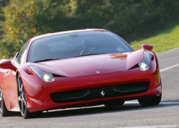Ferrari відкликає деякі свої автомобілі