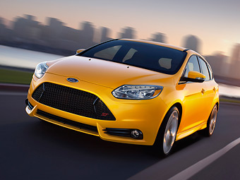 Покупцям нового Ford Focus ST подарують по HD-відеокамері
