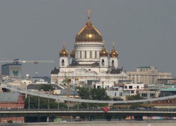 В Москве в Храме Спасителя неизвестные разбросали листовки