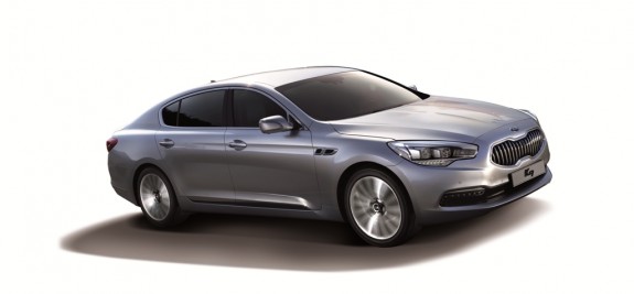 Kia розпочала продаж преміум-седана K9 на корейському ринку.