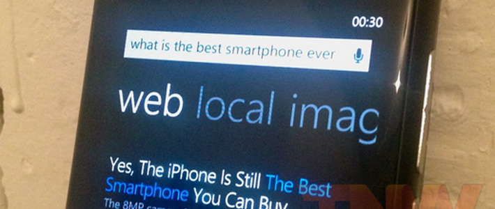 Nokia Lumia 800 кращим смартфоном вважає iPhone