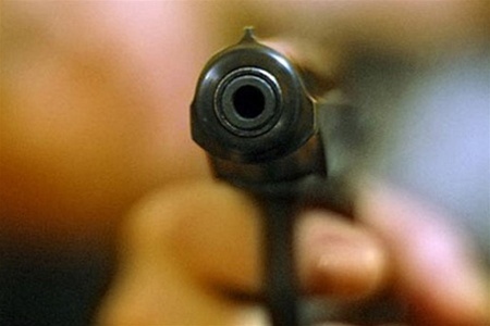 В Луганске обстреляли водителей авто
