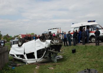 Под Новосибирском в результате ДТП пострадали 12 человек