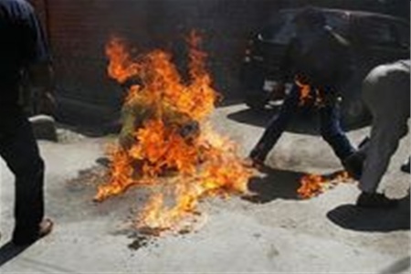 Два монаха подожгли себя в одном из районов Тибета