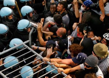 В Чикаго протестуют против саммита НАТО