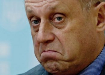 Из-за спекуляции билетами на Олимпийские игры 2012, Геращенко подал в отставку