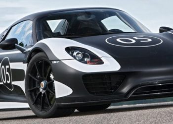 Porsche детальніше розповіла про «супергібрід»