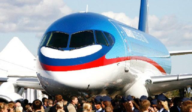 К поиску пропавшего SuperJet-100 подключили военных