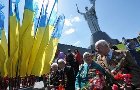 Табачник рассказал школьникам о войне