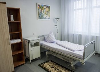 В больницу к Тимошенко прибыли представители ПАСЕ