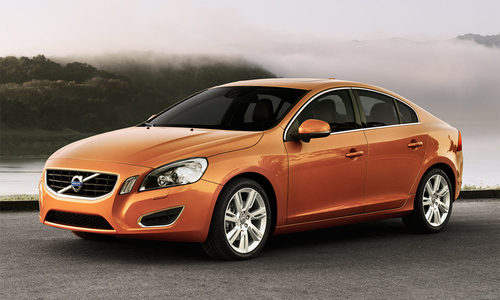 Volvo випустить новий S60