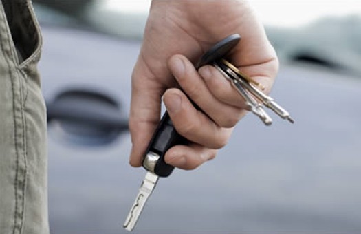 Ввезення російських авто в Україну хочуть обмежити