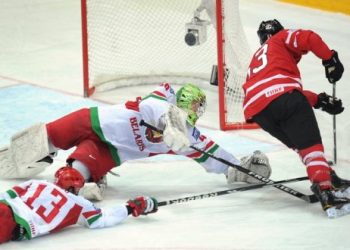 Чемпионат мира по хоккею 2012: тренер белорусов рассказал, кем он недоволен