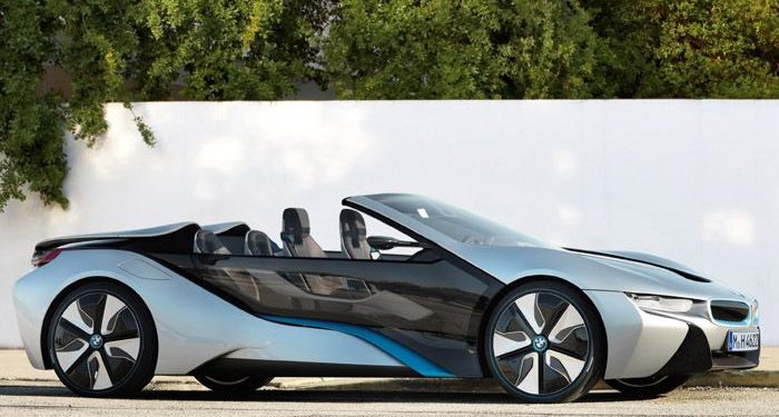 Гибридный BMW i8 станет кабриолетом