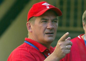 ЧМ мира по хоккею 2012: Брагин не согласен с дисквалификацией Калинина