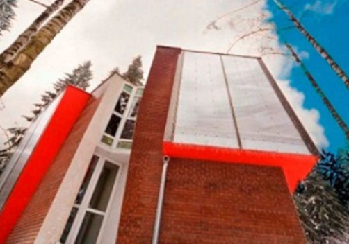 Російська сім'я Філінів побудувала