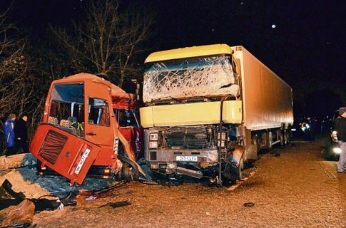 В Киеве погиб в аварии водитель маршрутки