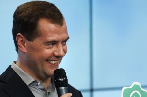 Медведев стал членом партии «Единая Россия»