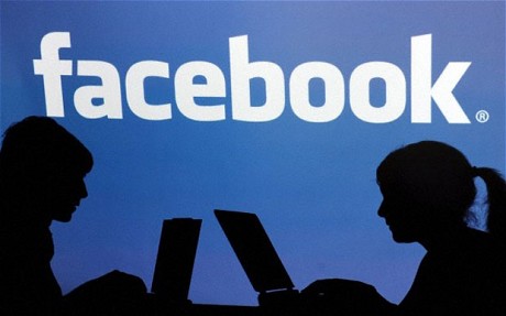 Facebook помог разоблачить двоеженца