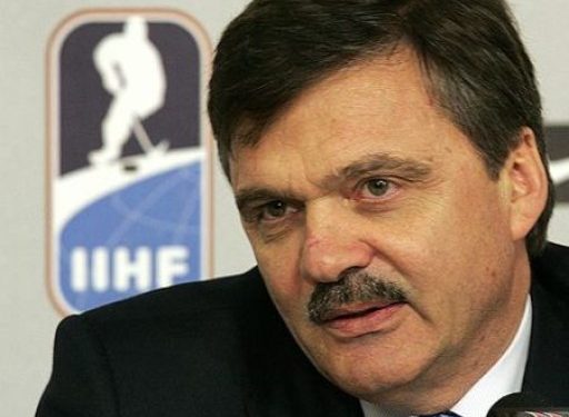 Чемпионат мира по хоккею 2012: Фазель ответил на критику Ларионова