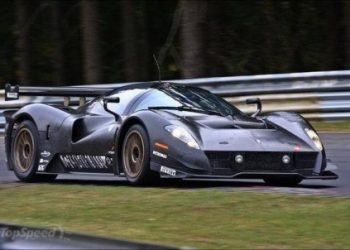 Ferrari P4 / 5 Competizione стала найшвидшою на трасі Нюрбургрінг
