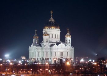 Собянин не хочет ремонтировать Храм Христа Спасителя