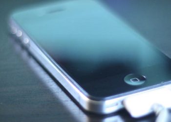 За добу користувачі зламали мільйон iOS-пристроїв