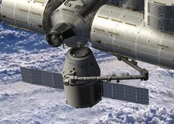 Політ приватного космічного корабля знову відкладений