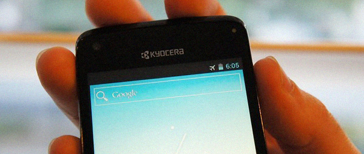 Kyocera навчила свої телефони передавати звук через кістку
