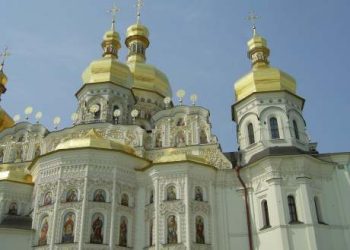 Вход в Киево-Печерскую лавру подорожал в два раза