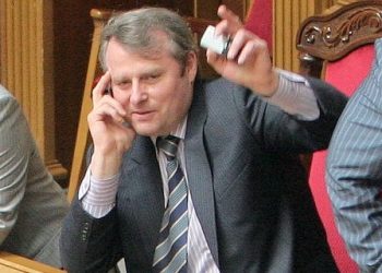 Пенитенциарная служба отметила, что Лозинский сидит в колонии